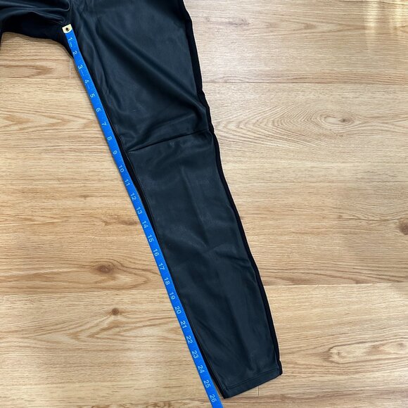 NWOT Design Lab Lord & Taylor Black Faux Leather Front Pants Leggings Size 28 - Picture 10 of 10